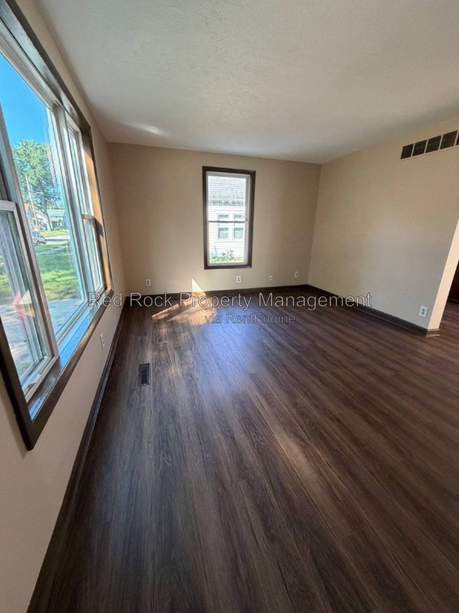 House for rent at 1311 W Jackson St, Beloit, WI 53511