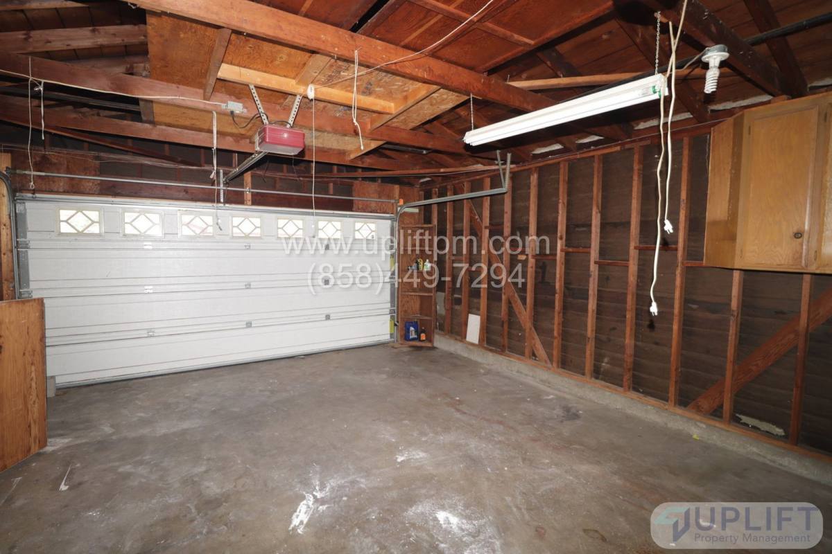 House for rent at 7746 Bloomfield Rd, San Diego, CA 92114