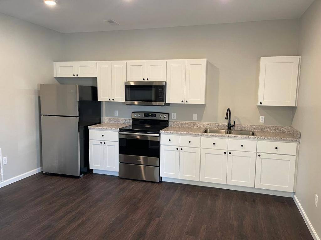 Apartment for rent at 802 Crown St, Marble Hill, MO 63764