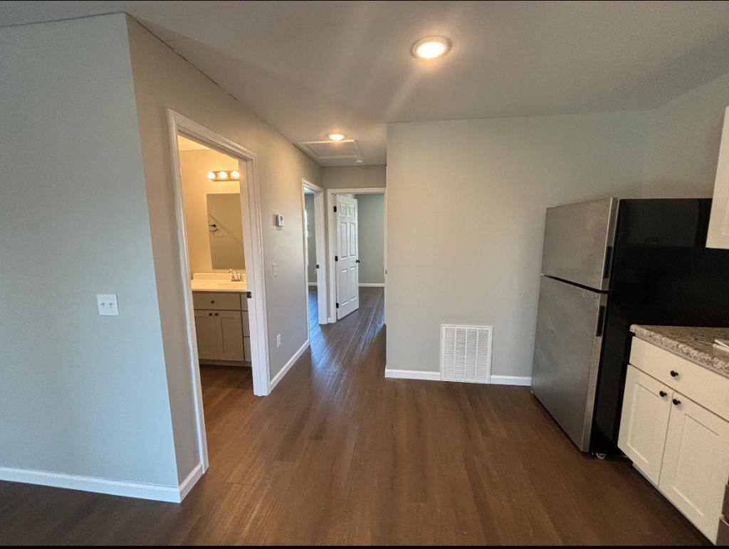 Apartment for rent at 802 Crown St, Marble Hill, MO 63764