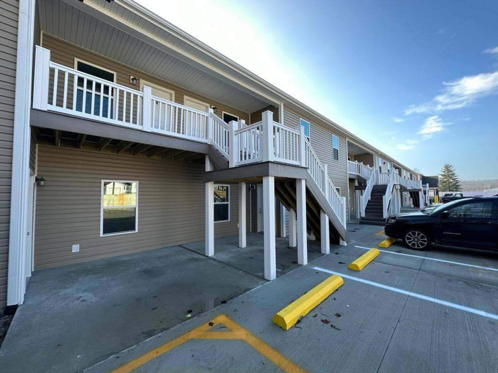 Apartment for rent at 401 Lutes St, Marble Hill, MO 63764