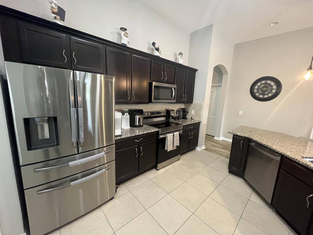 House for rent at 12007 Rambling Stream Dr, Riverview, FL 33569