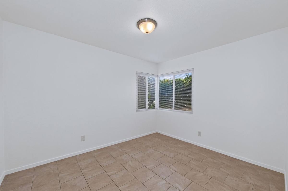 3494-3496 E Terrace Ave #3494-1, Fresno, CA 93703 - Apartment for Rent - Image 14