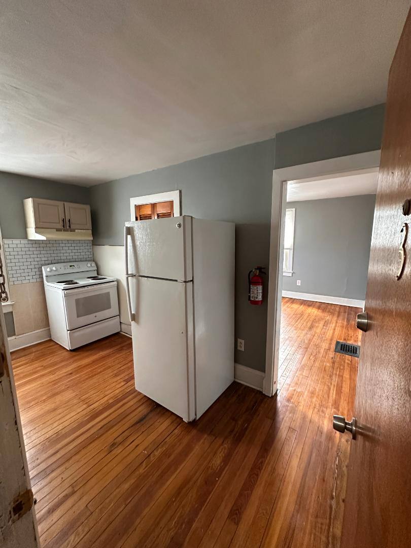 Apartment for rent at 503 N Delaware St #3, Paulsboro, NJ 08066