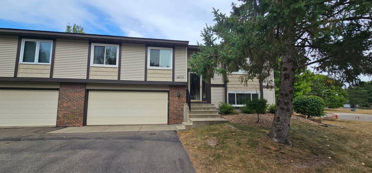 Townhouse for rent at 2870 Castleford Court, St. Paul, MN 55125