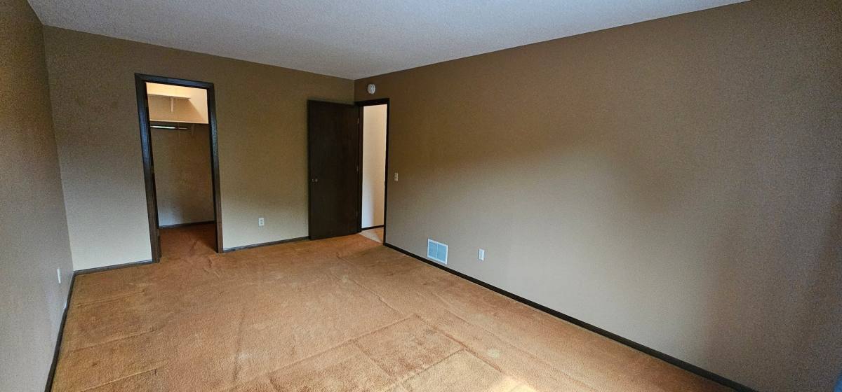 Townhouse for rent at 2870 Castleford Court, St. Paul, MN 55125