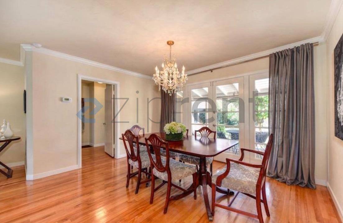 House for rent at 2648 Land Park Dr, Sacramento, CA 95818