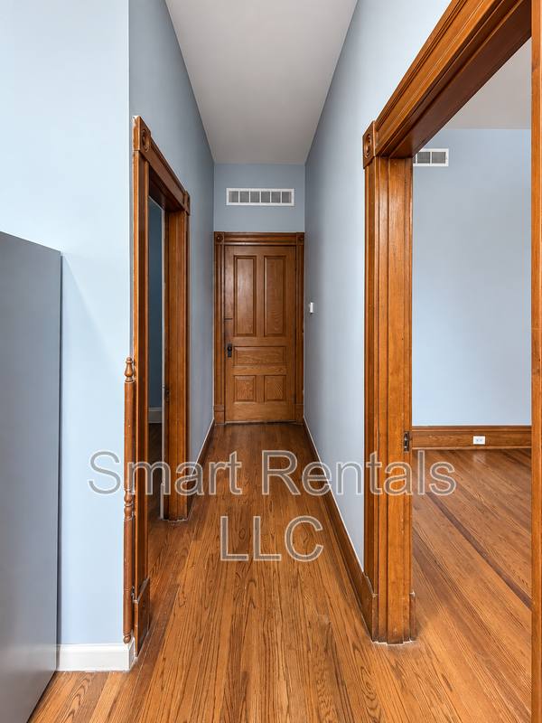 Apartment for rent at 3420 Dunnica Ave #2F, St. Louis, MO 63118