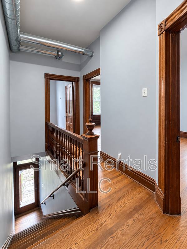 Apartment for rent at 3420 Dunnica Ave #2F, St. Louis, MO 63118