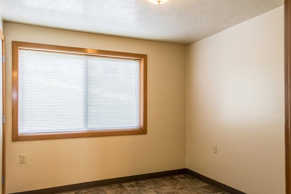 Apartment for rent at 410 NE Oak St, Madras, OR 97741