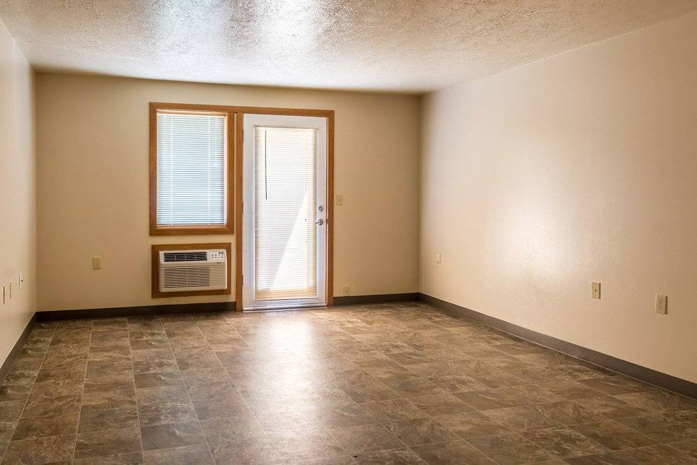 Apartment for rent at 410 NE Oak St, Madras, OR 97741