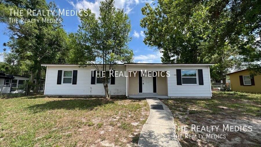 House for rent at 1515 Daroca Dr, Deltona, FL 32725