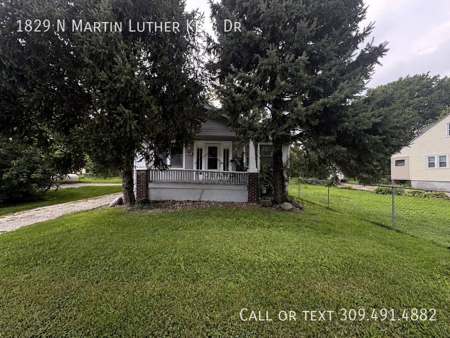 House for rent at 1829 N Martin Luther King Dr, Decatur, IL 62526
