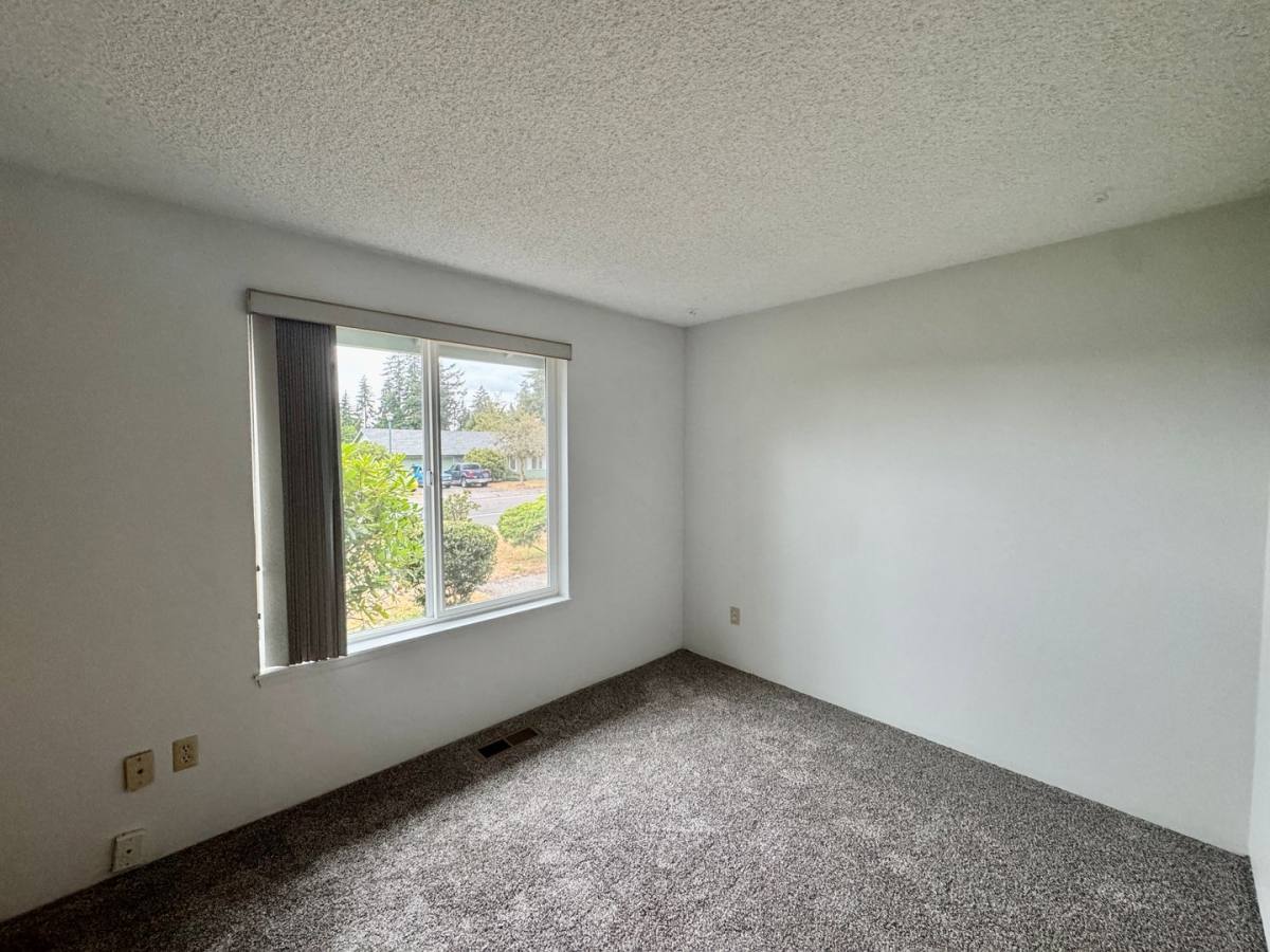House for rent at 13617 SE Fairwood Blvd, Renton, WA 98058