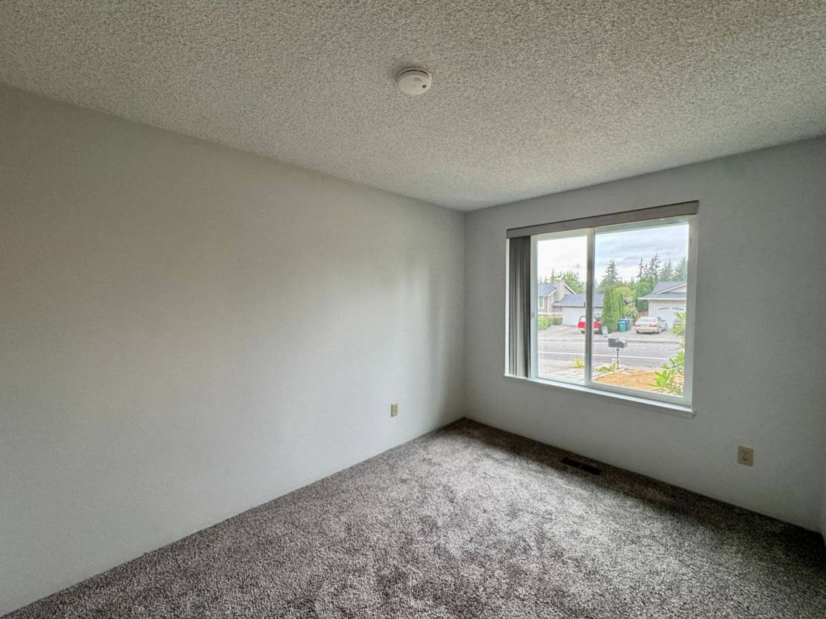House for rent at 13617 SE Fairwood Blvd, Renton, WA 98058