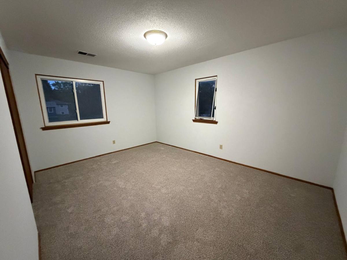 Apartment for rent at 4819 Azelia Ave N #6, Minneapolis, MN 55429