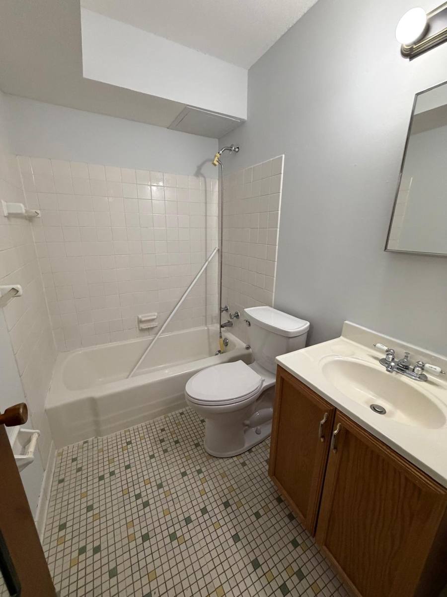 Apartment for rent at 4819 Azelia Ave N #6, Minneapolis, MN 55429