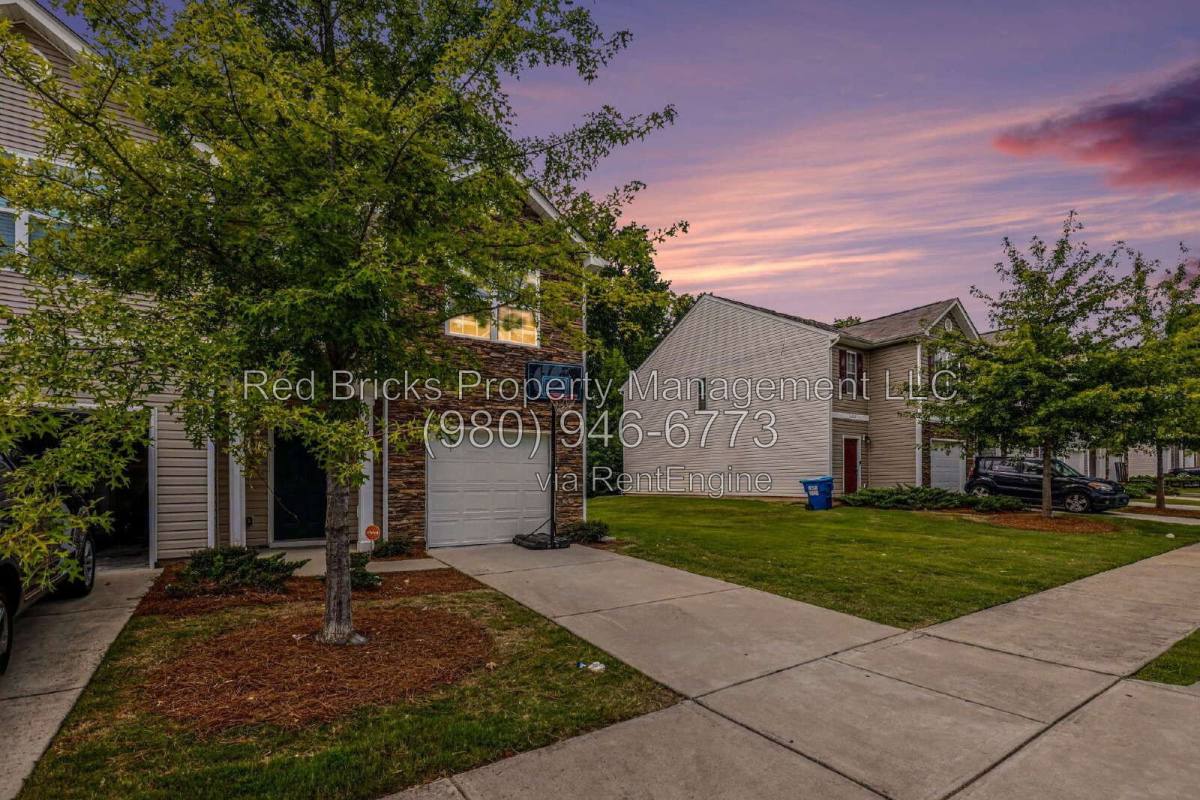 6049 Guildford Hill Lane, Charlotte, NC 28215 - Townhouse for Rent - Image 4