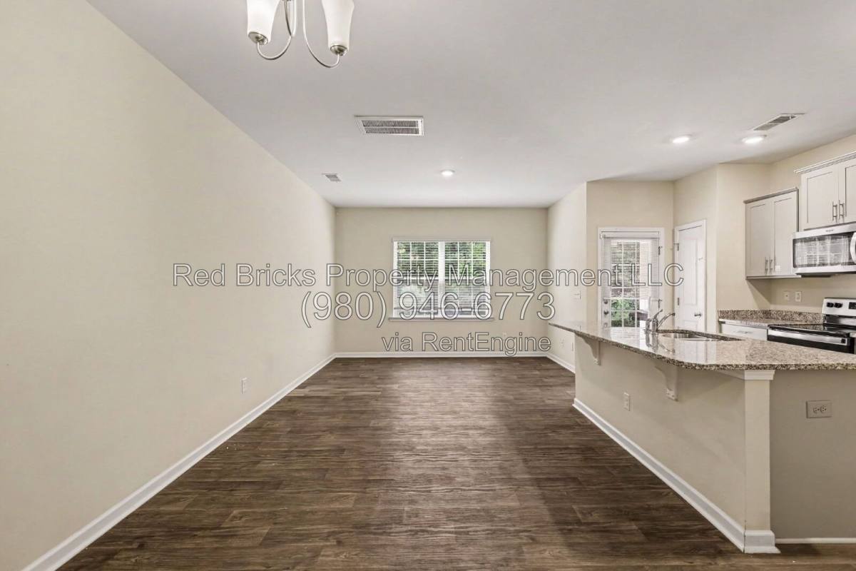 6049 Guildford Hill Lane, Charlotte, NC 28215 - Townhouse for Rent - Image 10