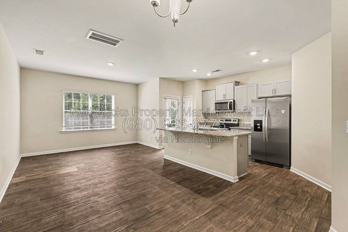6049 Guildford Hill Lane, Charlotte, NC 28215 - Townhouse for Rent - Image 13