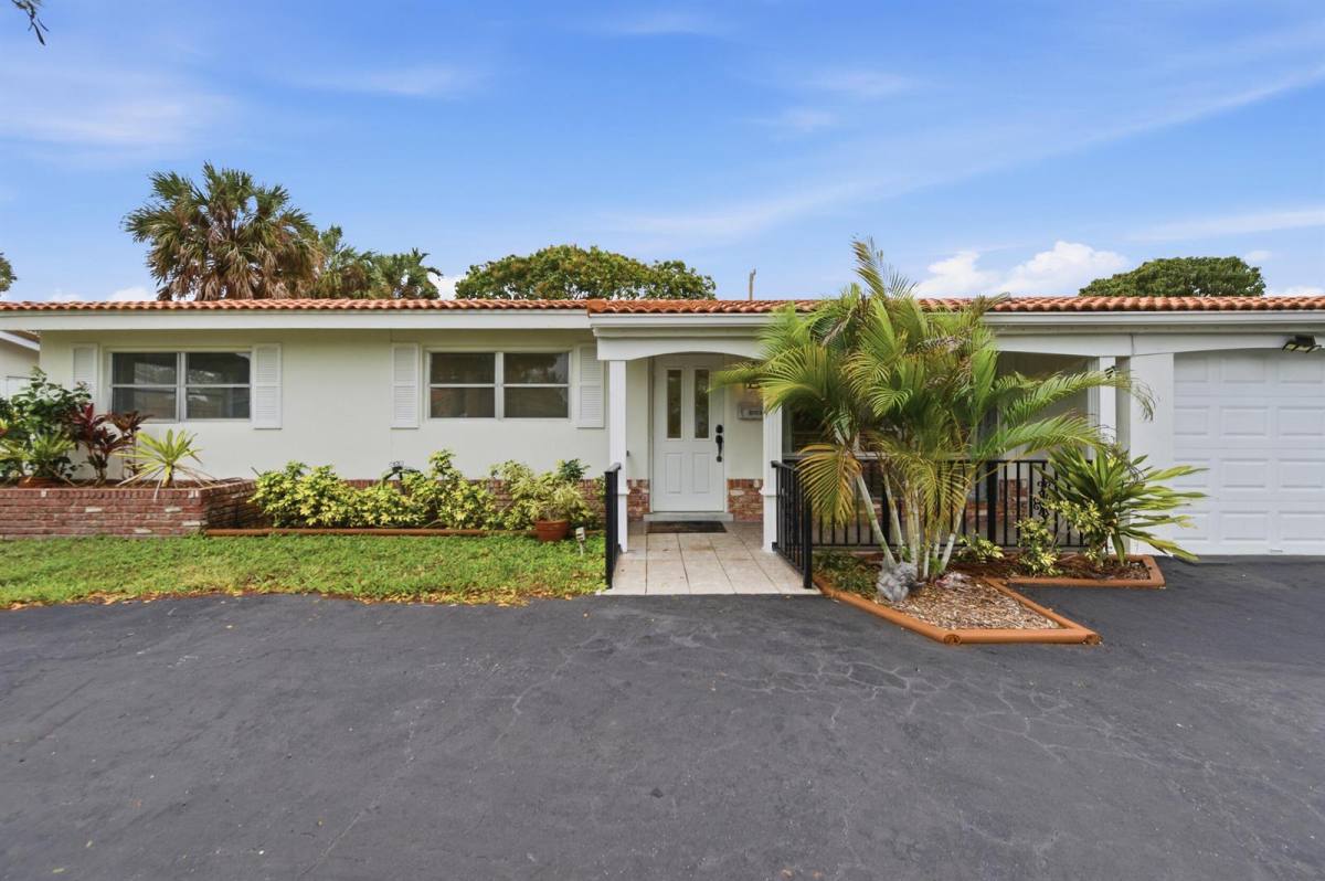 House for rent at 2120 NE 62nd Court, Fort Lauderdale, FL 33308