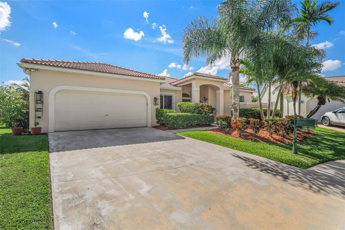 House for rent at 1928 Water Ridge Dr, Fort Lauderdale, FL 33326