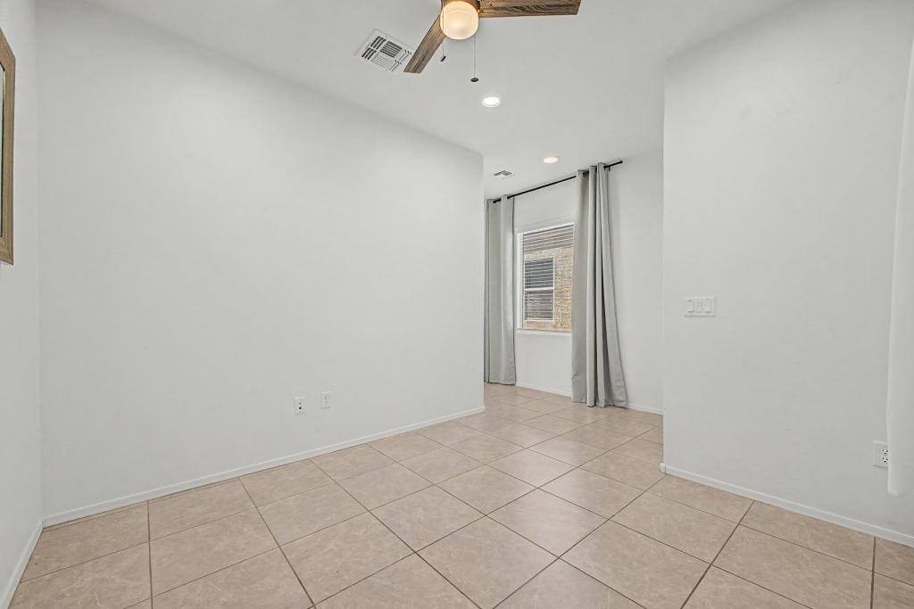 House for rent at 14746 S Avenida Lago De Plata, Vail, AZ 85641