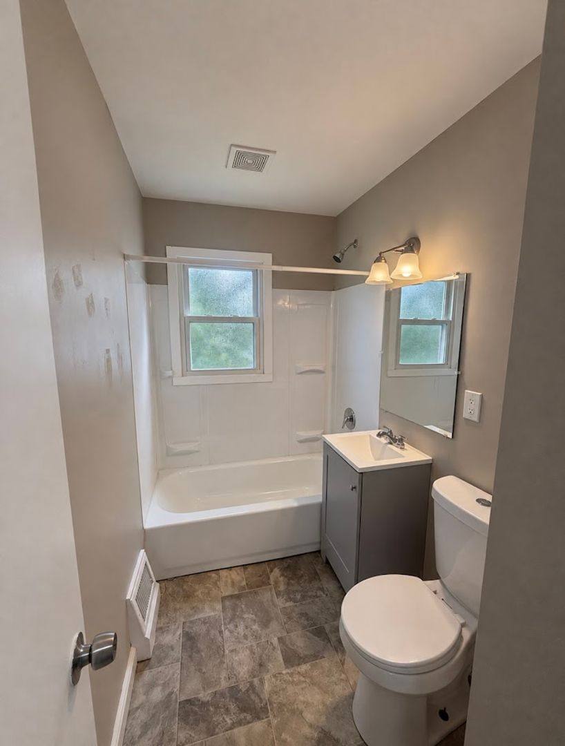 House for rent at 778 E Archwood Ave, Akron, OH 44306