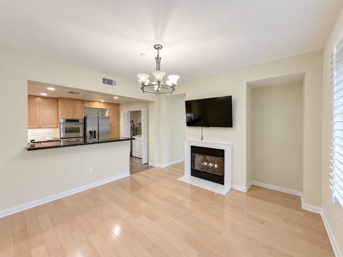 House for rent at 5625 Crescent Park W #417, Playa Vista, CA 90094