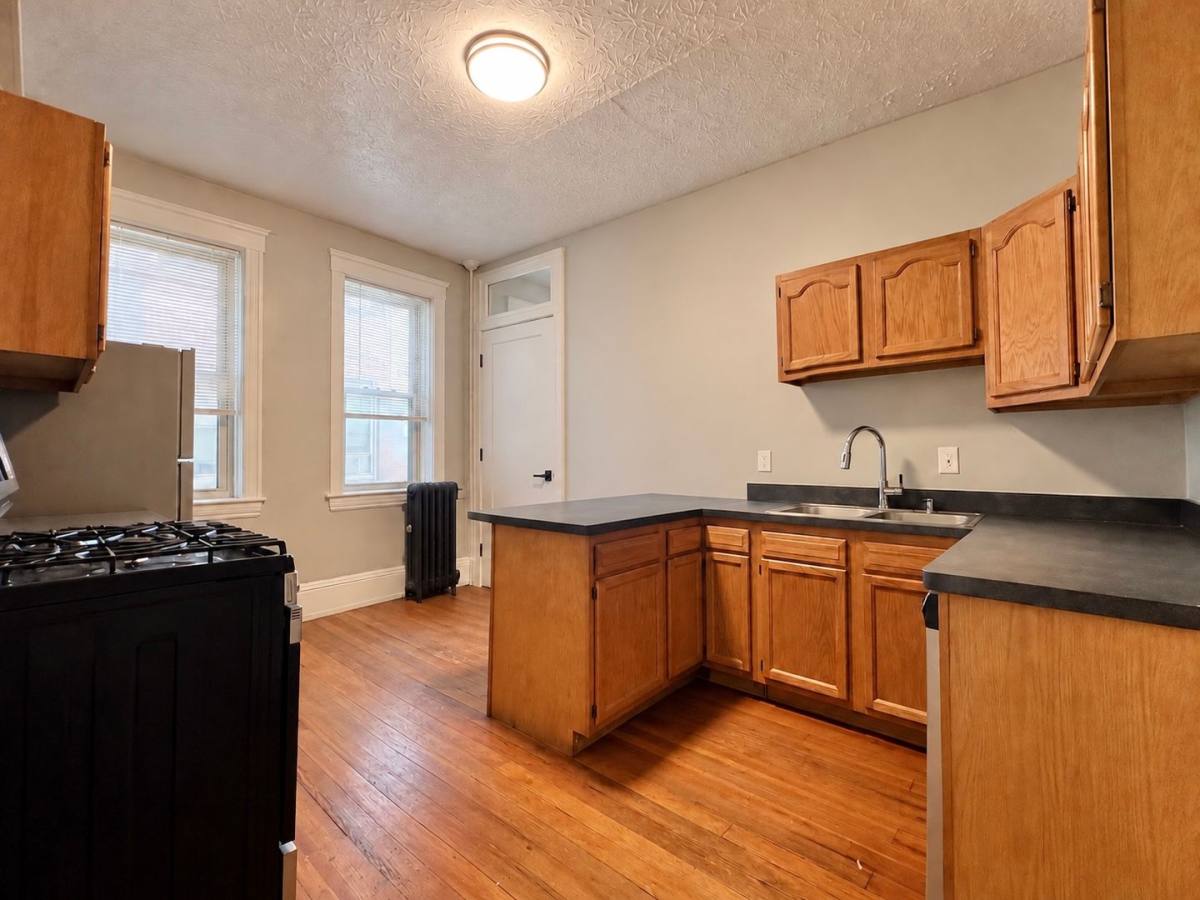 Apartment for rent at 2711 W 14th St, Cleveland, OH 44113