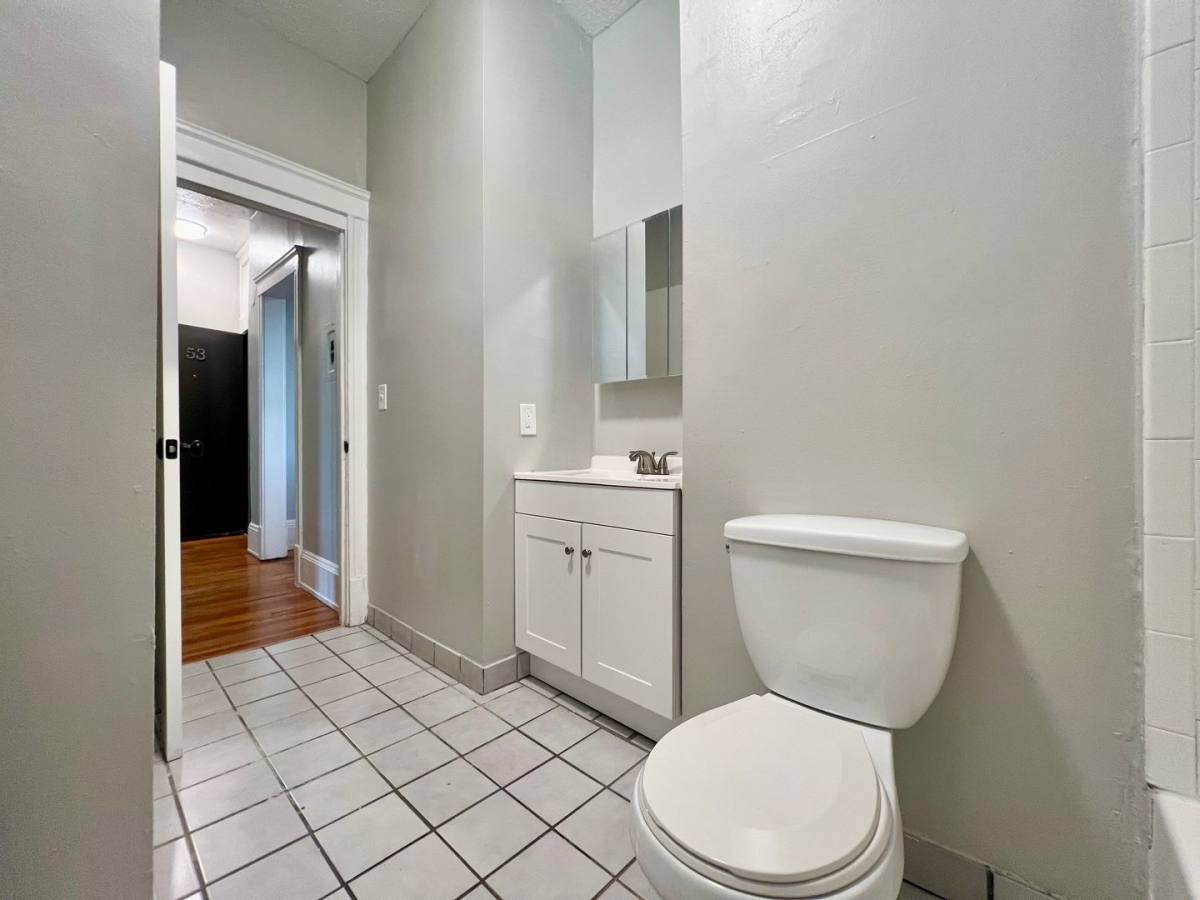 Apartment for rent at 2711 W 14th St, Cleveland, OH 44113