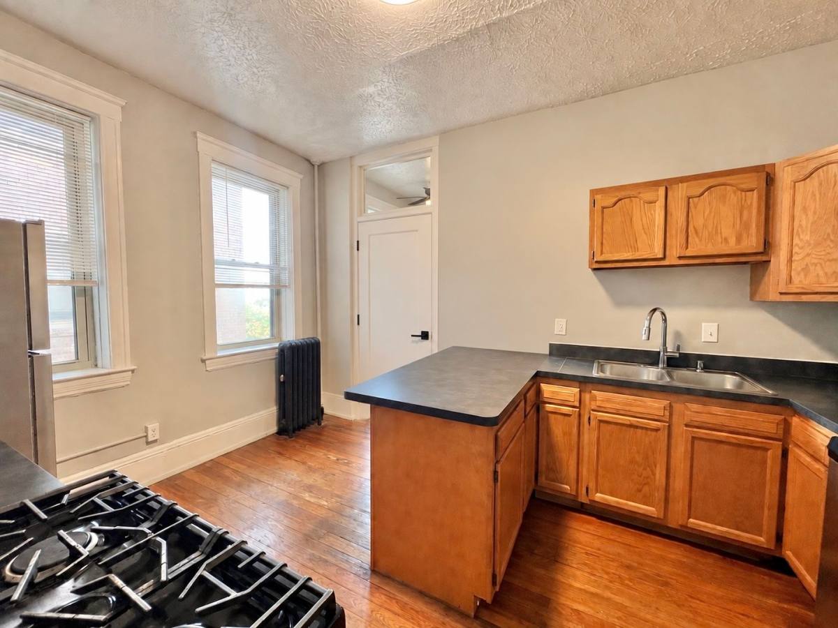 Apartment for rent at 2711 W 14th St, Cleveland, OH 44113