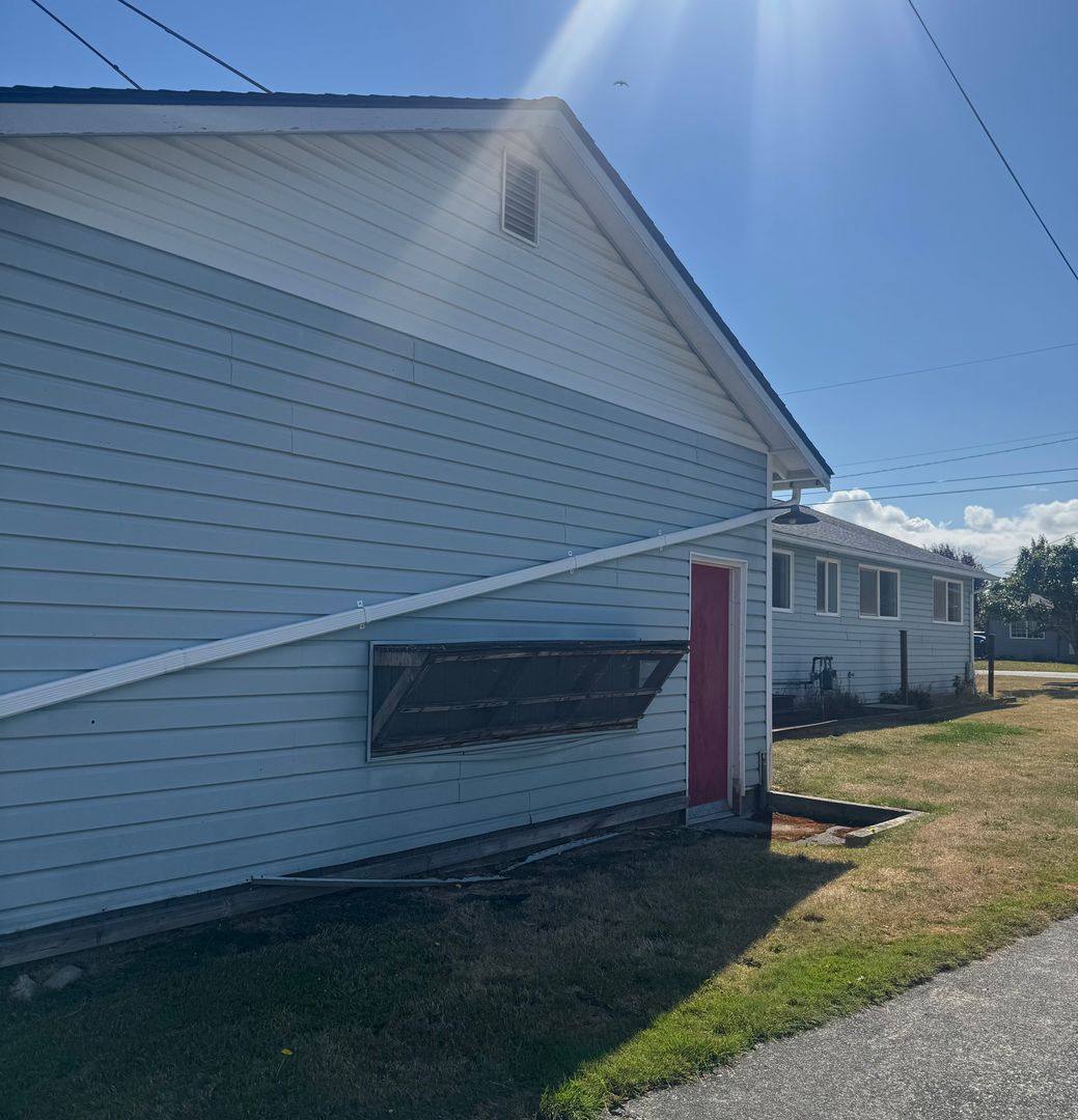 House for rent at 1014 I Ave, Anacortes, WA 98221