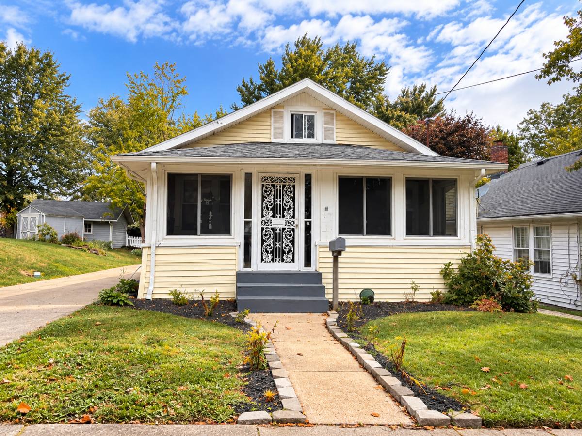 House for rent at 461 Allenford St, Akron, OH 44314