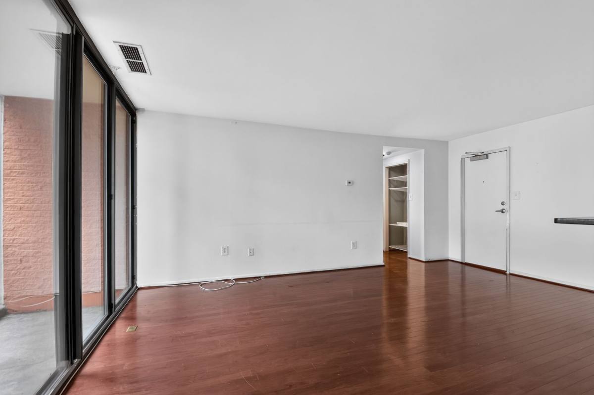 Condo for rent at 12 S Van Dorn St, Alexandria, VA 22304