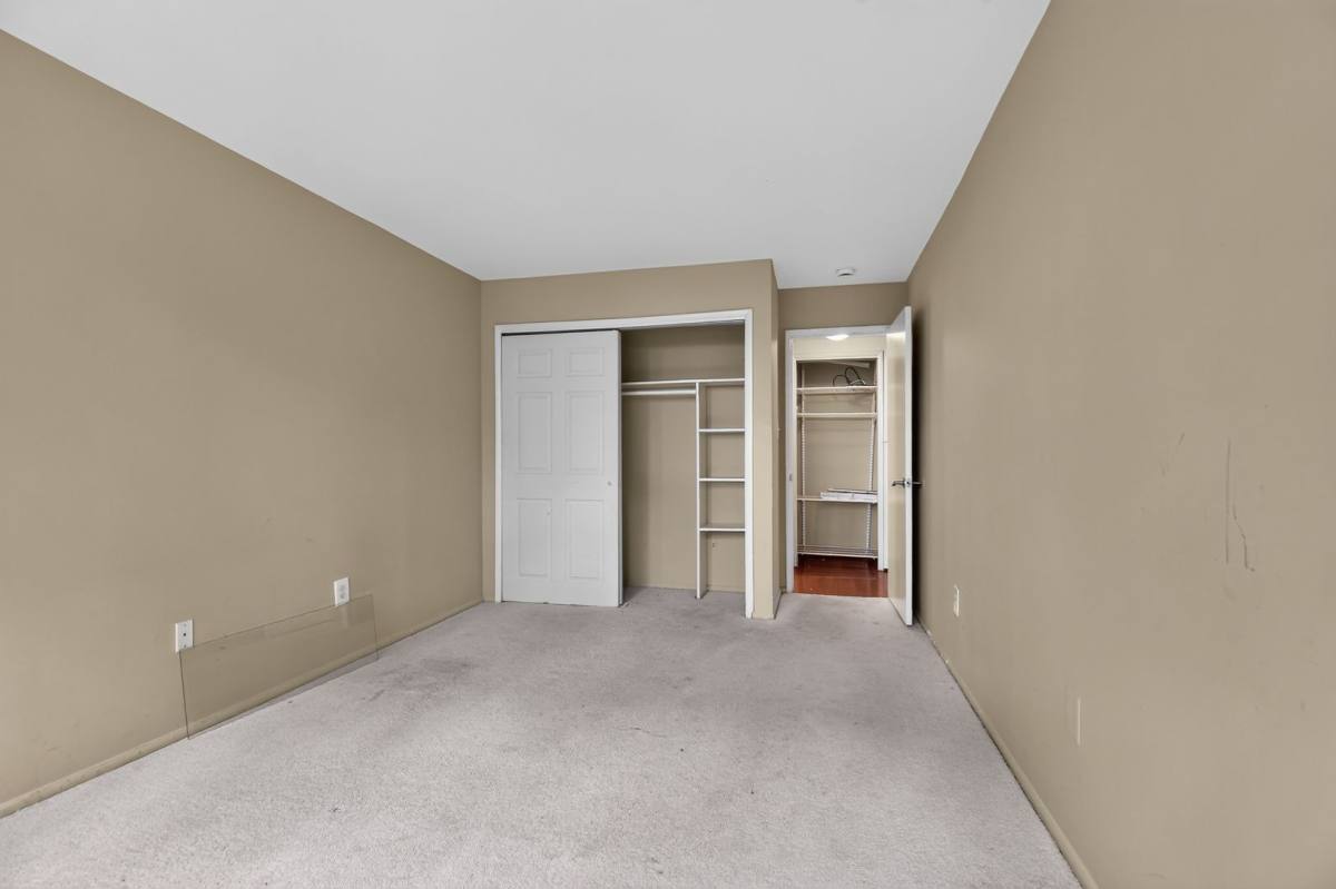 Condo for rent at 12 S Van Dorn St, Alexandria, VA 22304