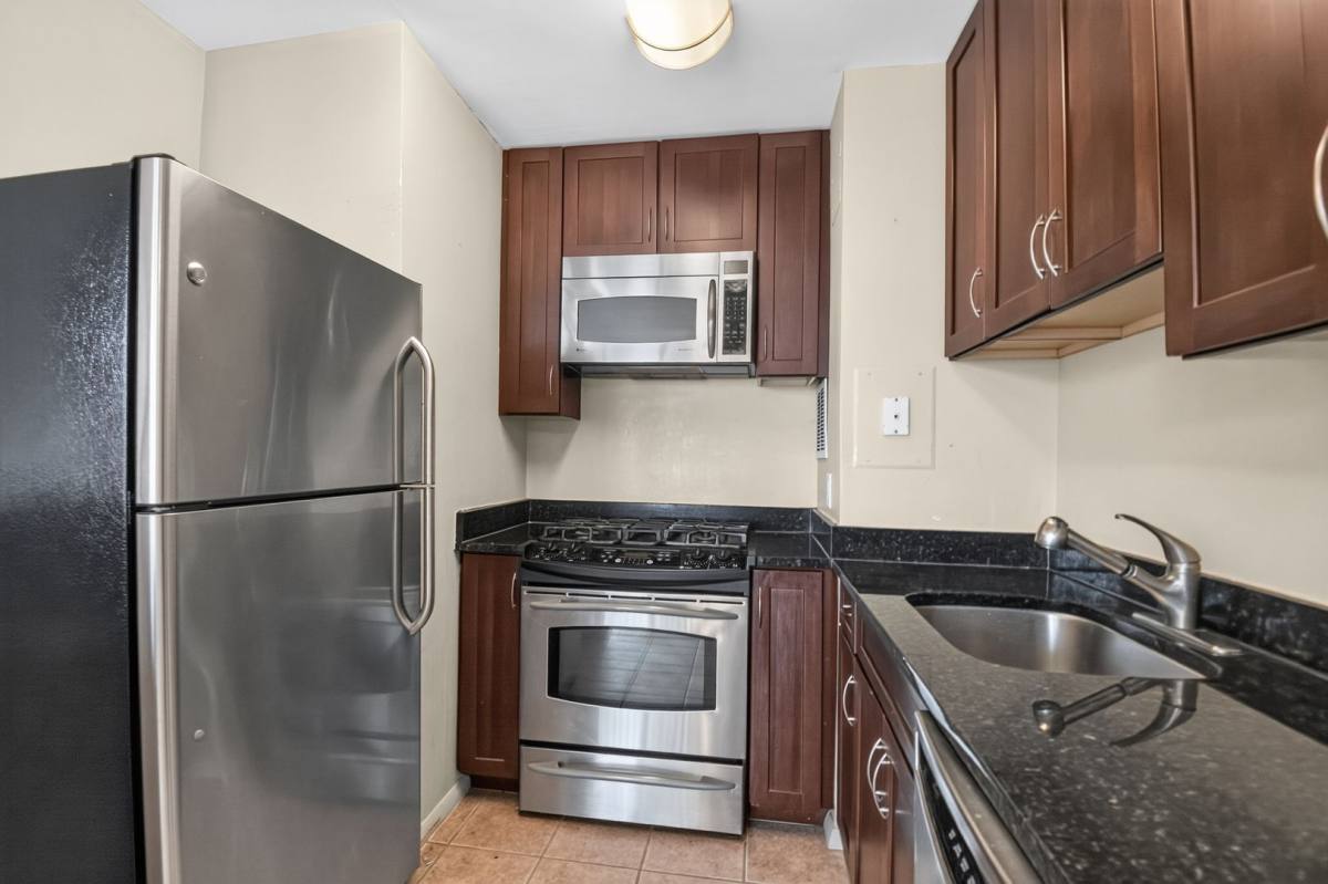 Condo for rent at 12 S Van Dorn St, Alexandria, VA 22304