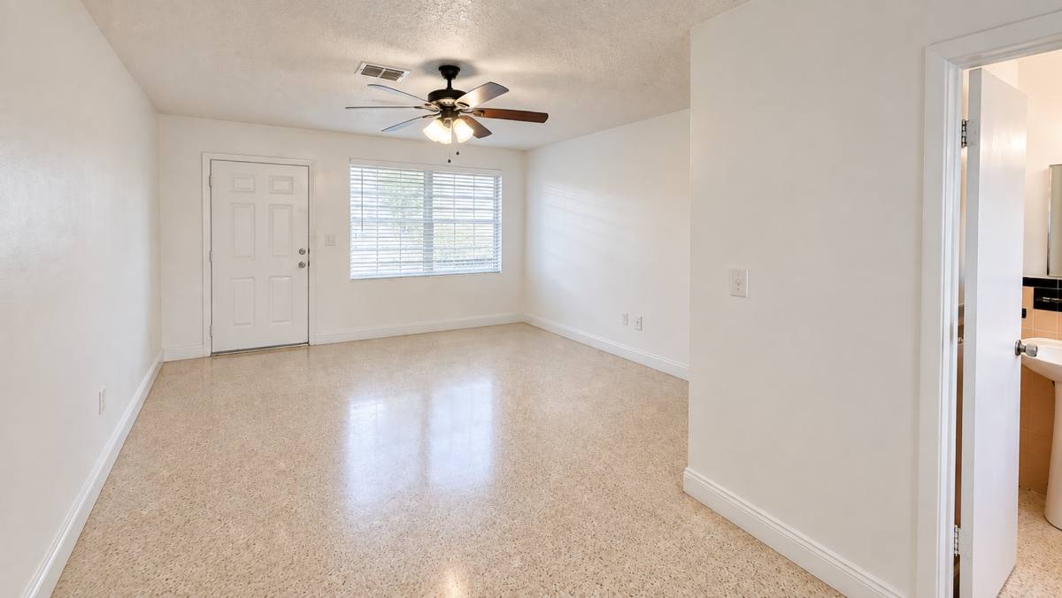 Apartment for rent at 120 W 28 St, Hialeah, FL 33010