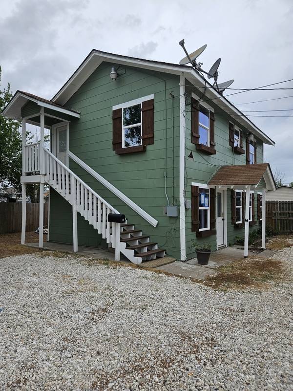 Apartment for rent at 410 Randall St, Pasadena, TX 77506