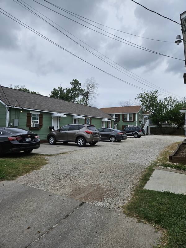 Apartment for rent at 410 Randall St, Pasadena, TX 77506