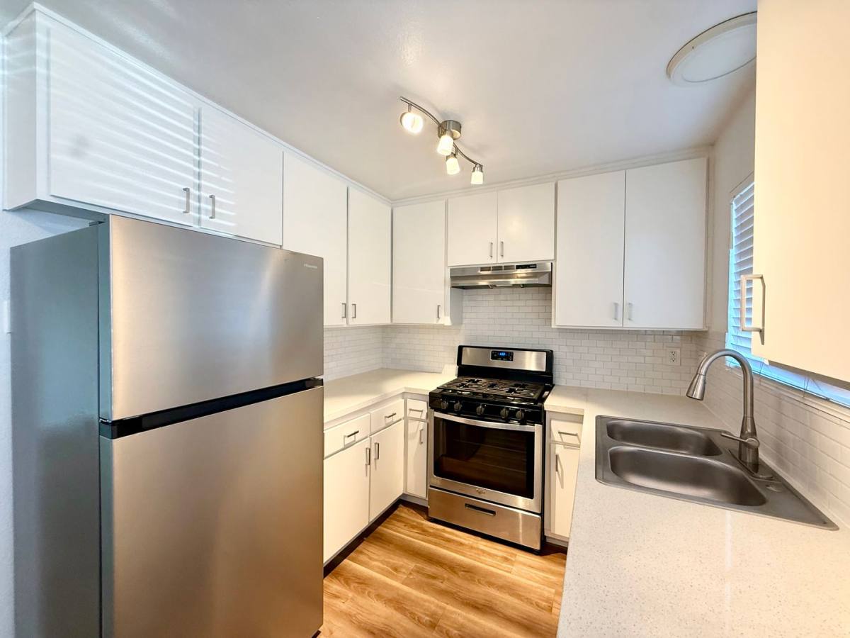 Apartment for rent at Bancroft Janoyan, 614-32 S Bancroft St, San Diego, CA 92113