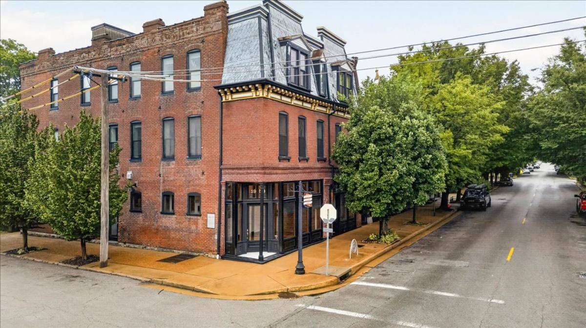 Apartment for rent at 1957 Cherokee St, St. Louis, MO 63118