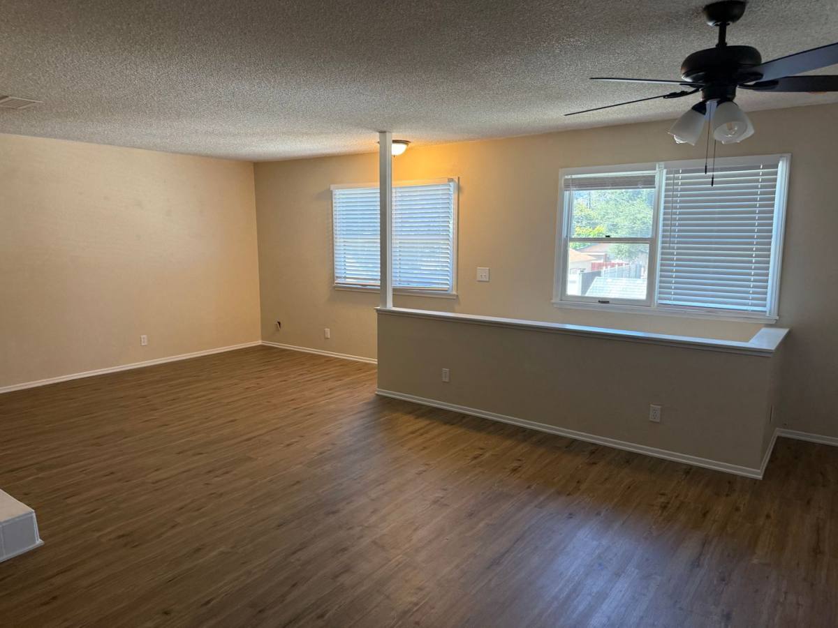 Apartment for rent at 325 N Vermont, Glendora, CA 91741