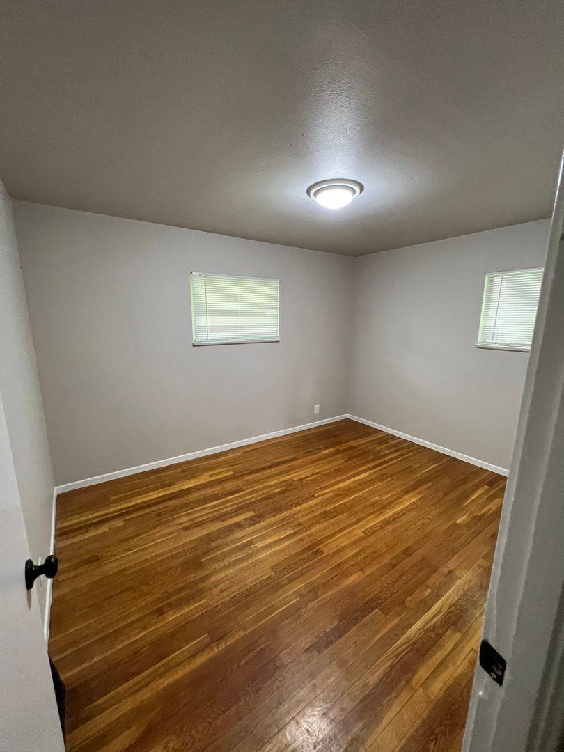 House for rent at 127 Ben Nevis Rd, St. Louis, MO 63137