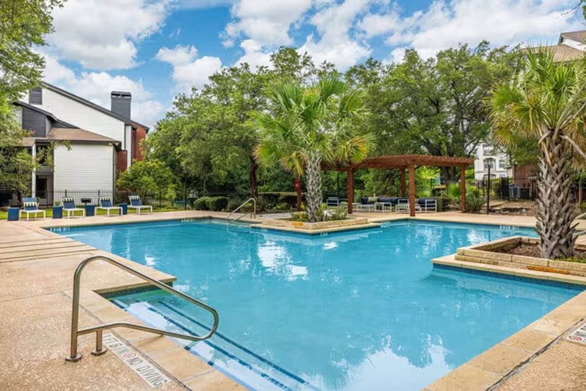 Apartment for rent at 3101 Shoreline Dr, Austin, TX 78728