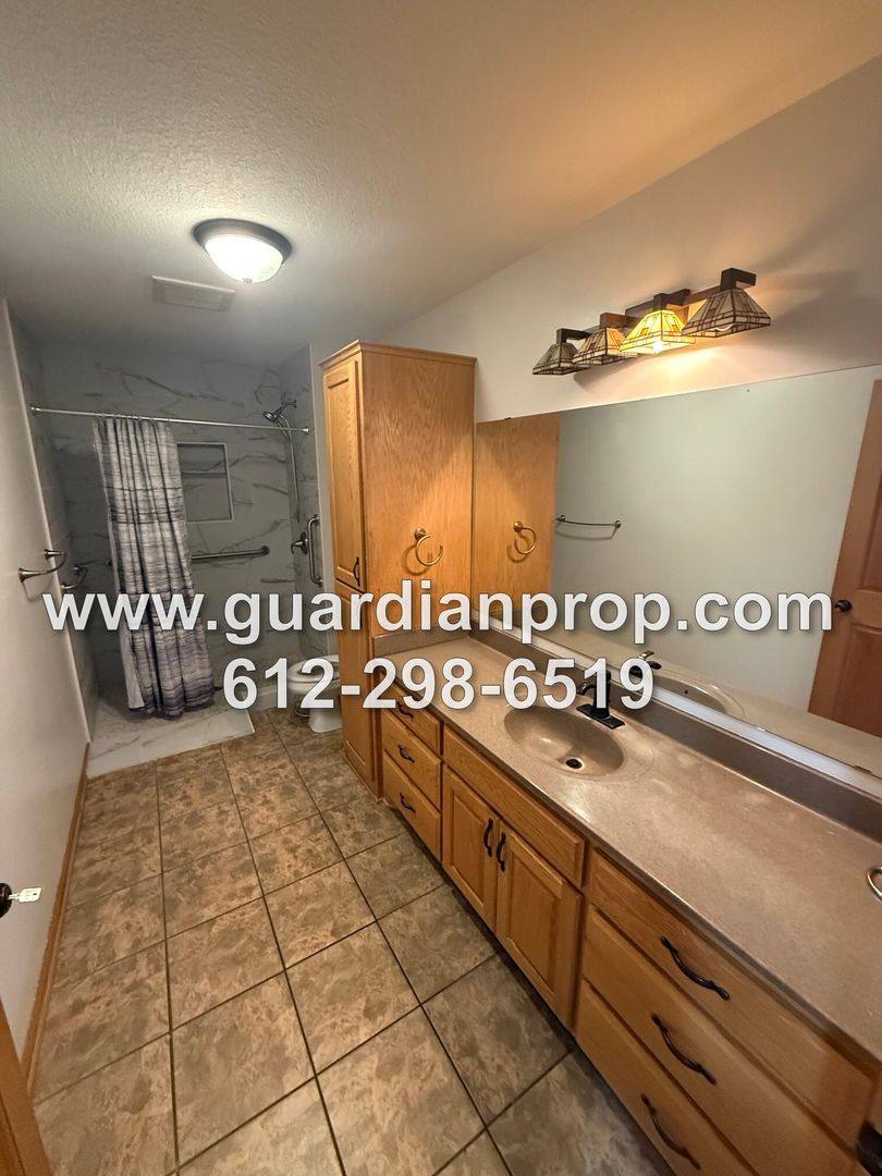 House for rent at 2647 Margaret Ave E, St. Paul, MN 55119