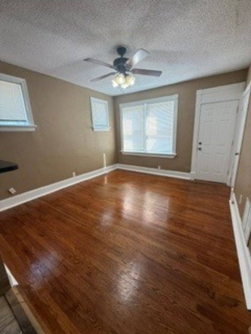 Apartment for rent at 4109-11 Potomac St, St. Louis, MO 63116