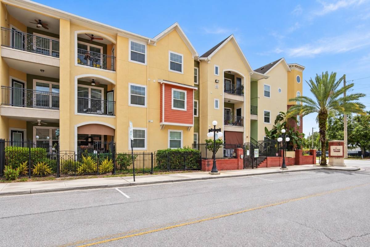 Apartment for rent at 1910 E Palm Ave #9102, Tampa, FL 33605