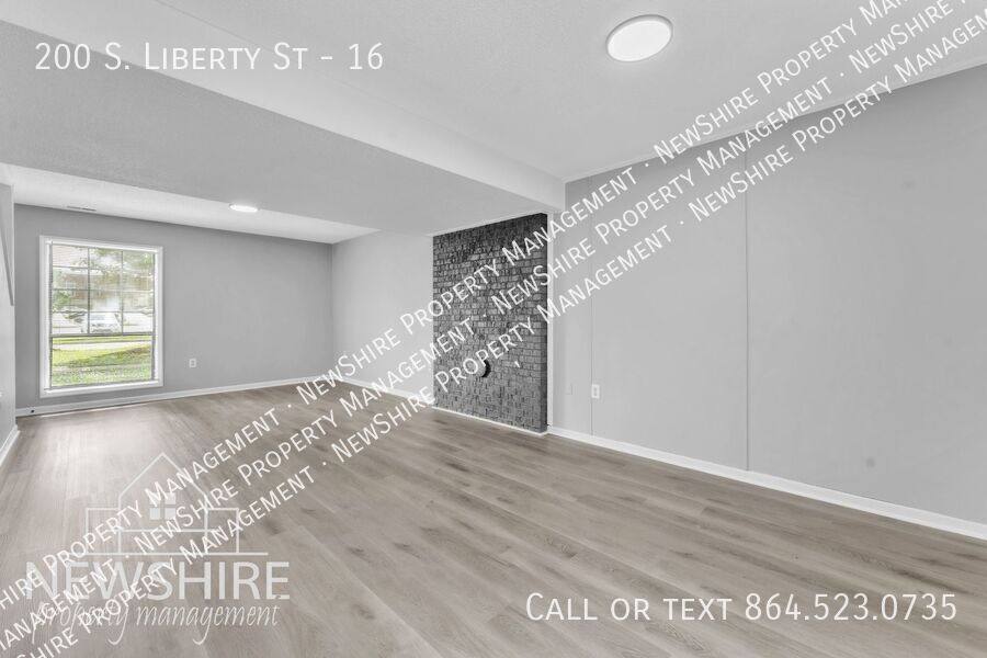 Townhouse for rent at 200 S Liberty St #16, Spartanburg, SC 29306