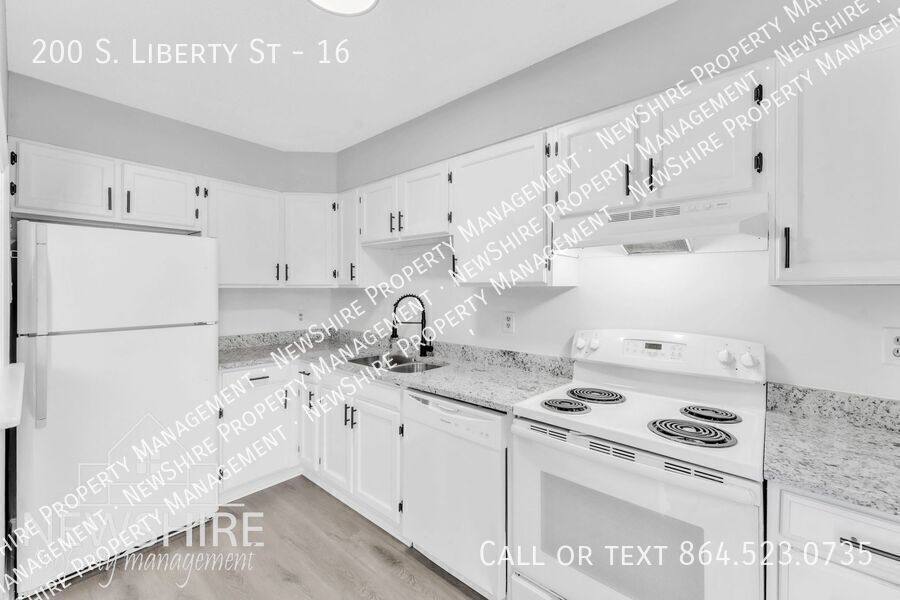 Townhouse for rent at 200 S Liberty St #16, Spartanburg, SC 29306